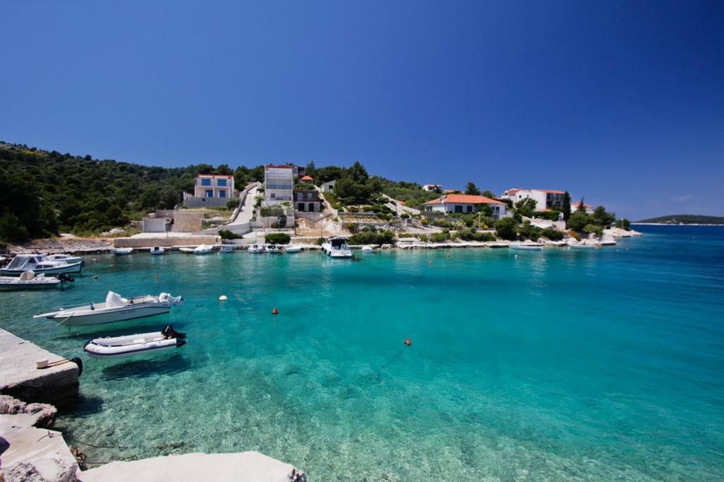 Apartments And Rooms Porto Ražanj 외부 사진